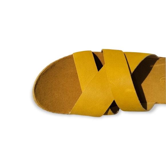 CHACO Leather Wayfarer Slide’s Womens Yellow Slip-on Sandal - Picture 10 of 16